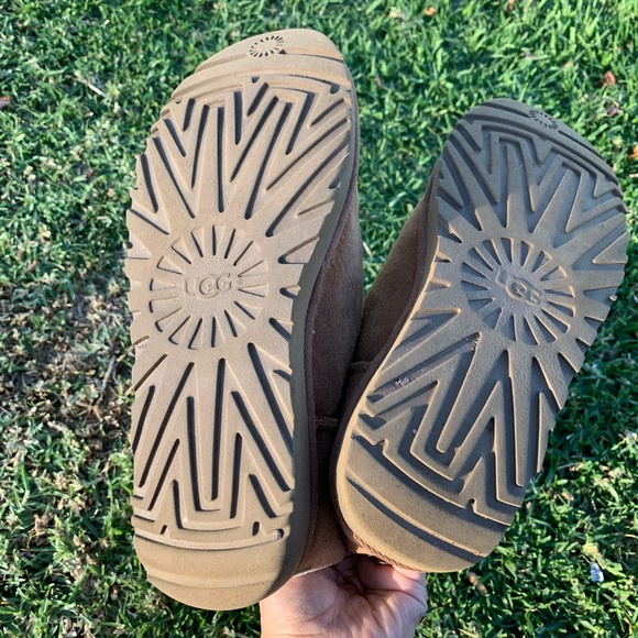 UGG 🔴 Bailey Button triplet In Chestnut - Picture 5 of 6